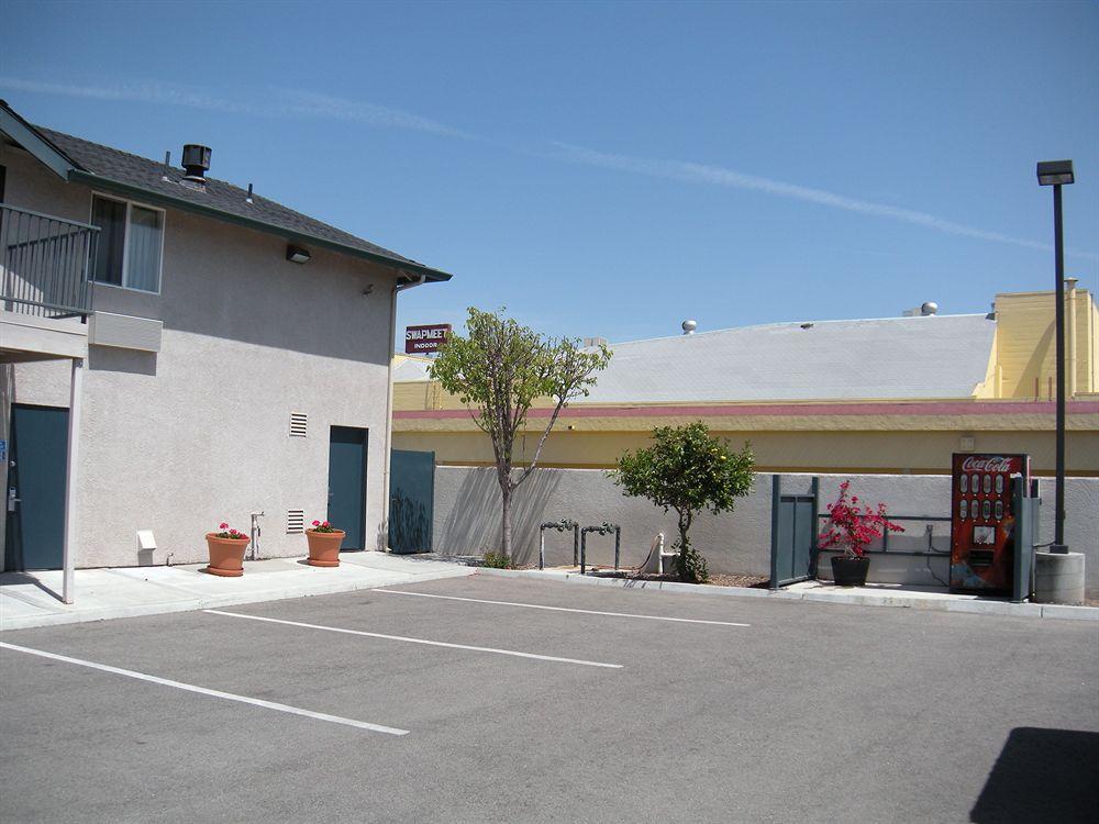 Western Motel Salinas Eksteriør bilde