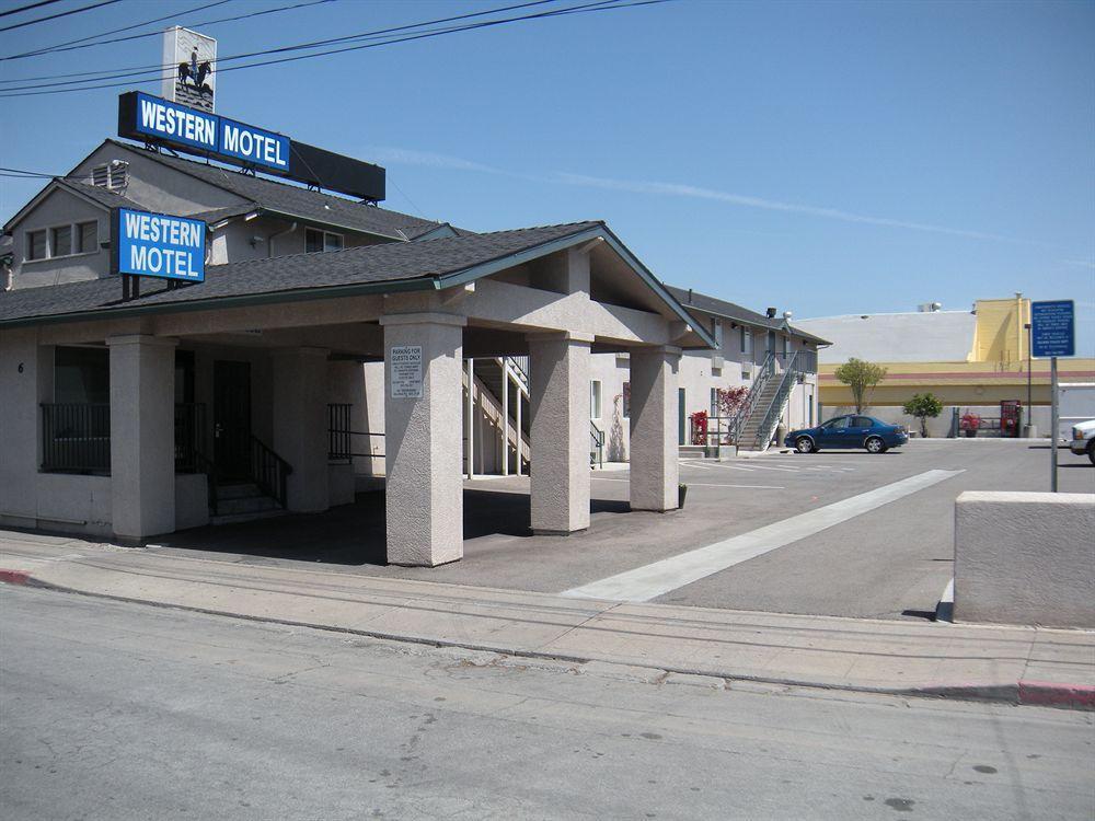 Western Motel Salinas Eksteriør bilde